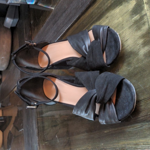 Vintage DVF Shoes - Picture 2 of 10